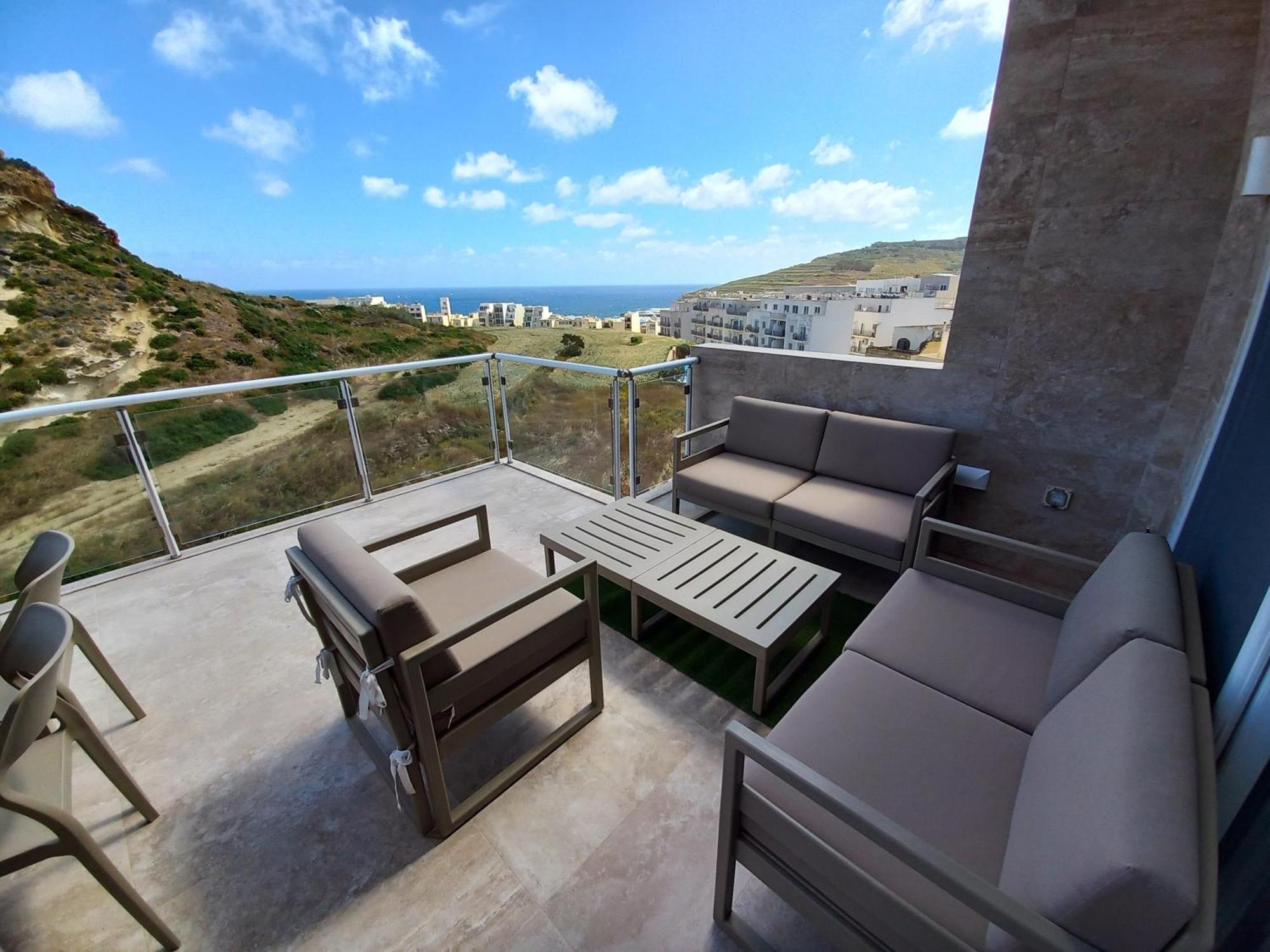 Yellow Hill Penthouse