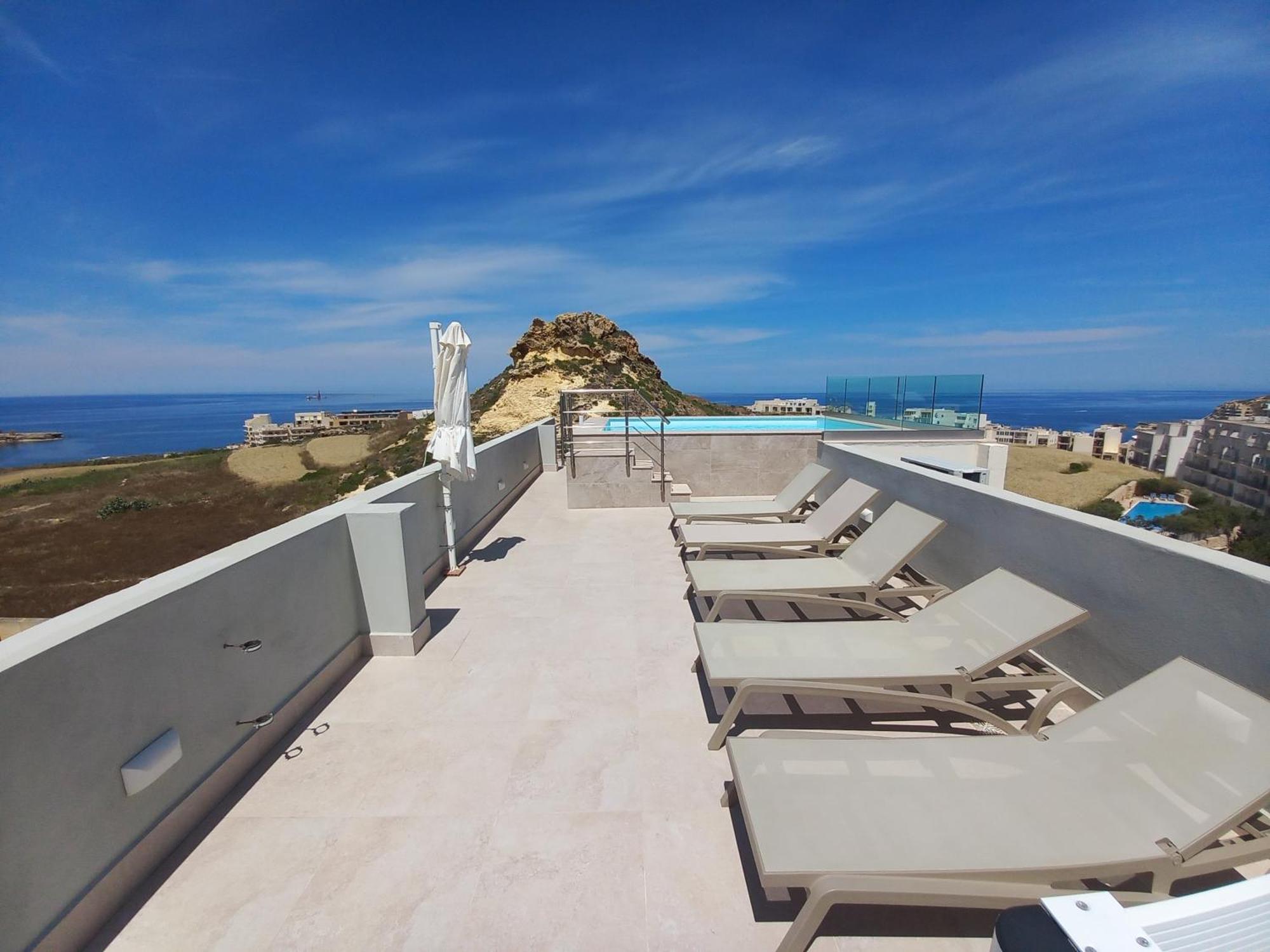 Apartment Yellow Hill Penthouse *